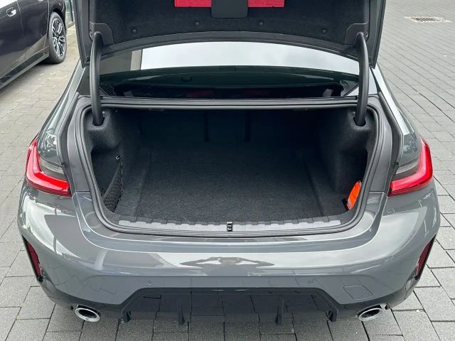 BMW 320 320d M-Sport Sedan xDrive