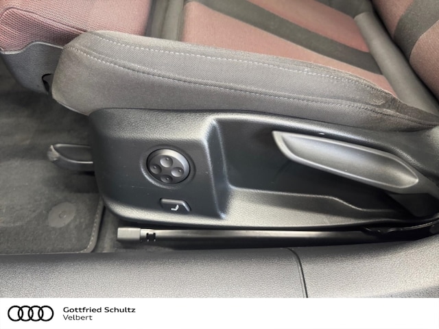 Audi A4 40 TDI Avant S-Line S-Tronic