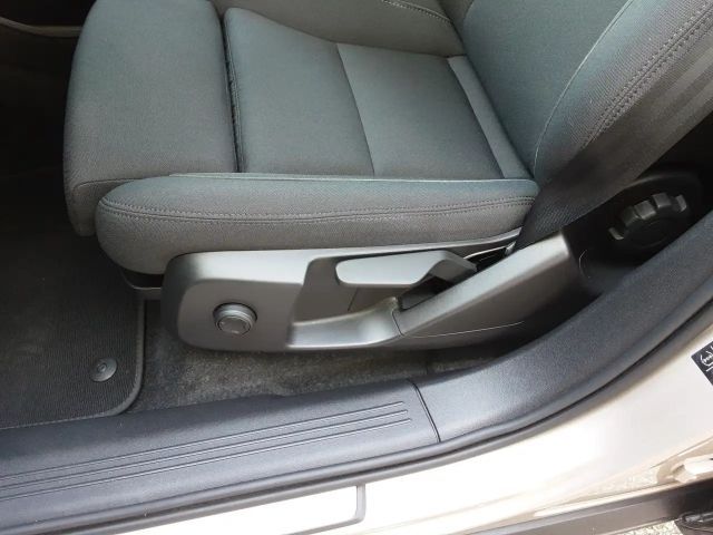 Volvo XC40 Plus Twin Engine