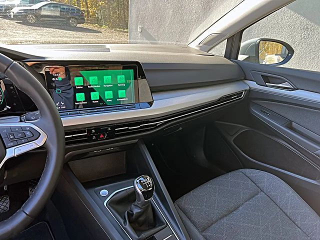 Volkswagen Golf Life