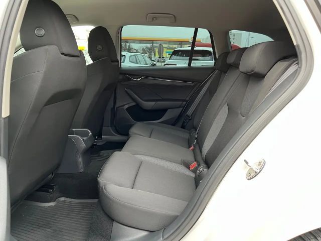 Skoda Octavia Active Combi