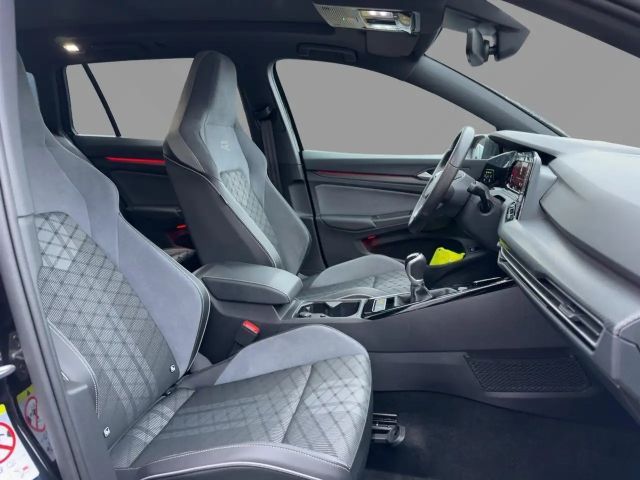 Volkswagen Golf R-Line Variant