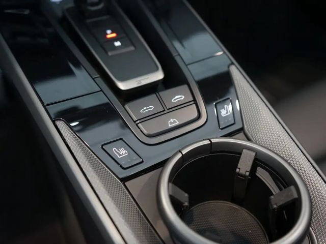 Porsche 992 Cabrio Carrera