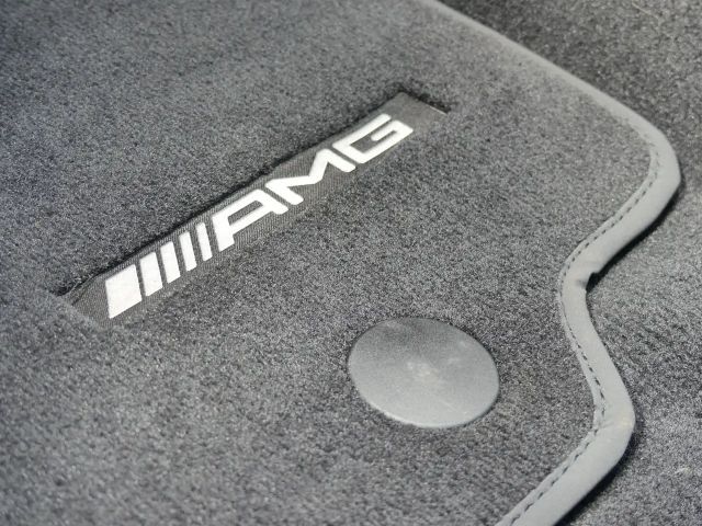 Mercedes-Benz C 220 AMG Line C 220 d Sedan