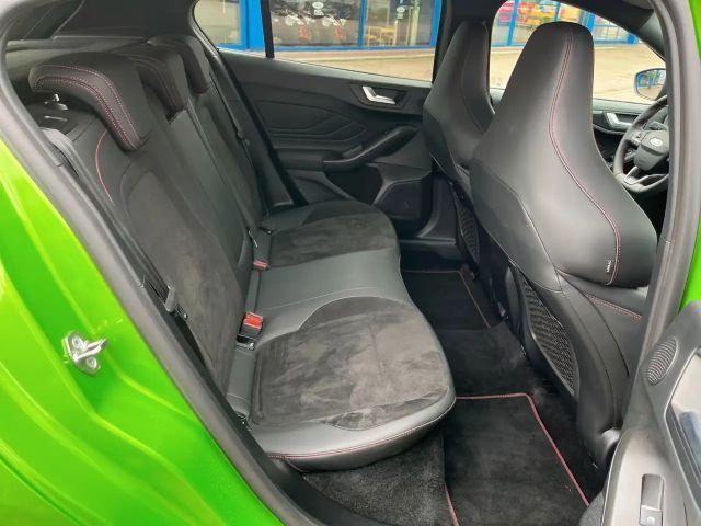 Ford Focus Limited ST Line