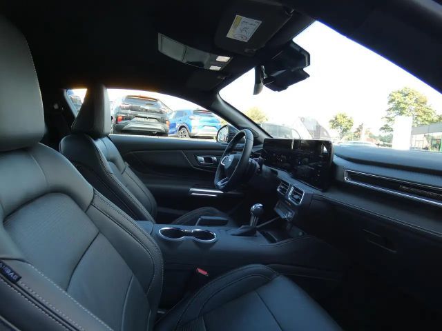 Ford Mustang Fastback GT 5.0 V8