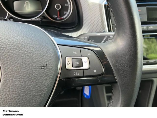 Volkswagen up! Active