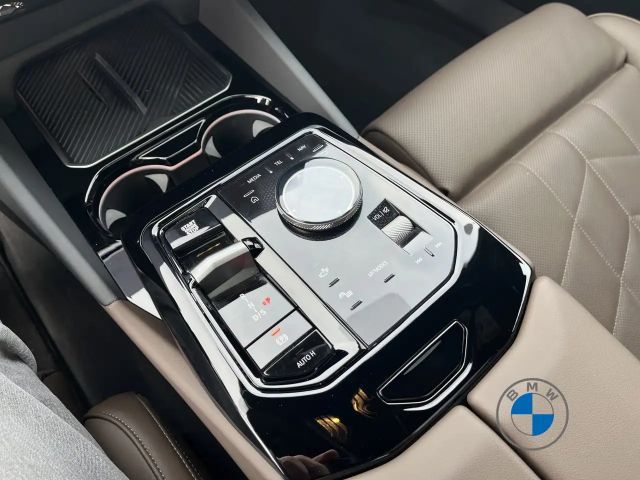 BMW 520 520i M-Sport Sedan