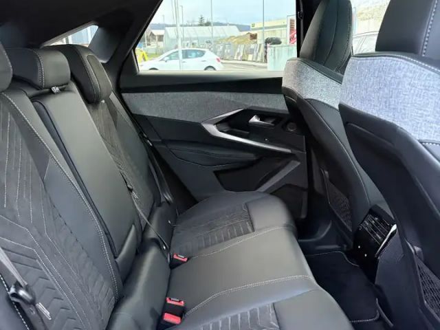 Peugeot E-3008 GT-Line