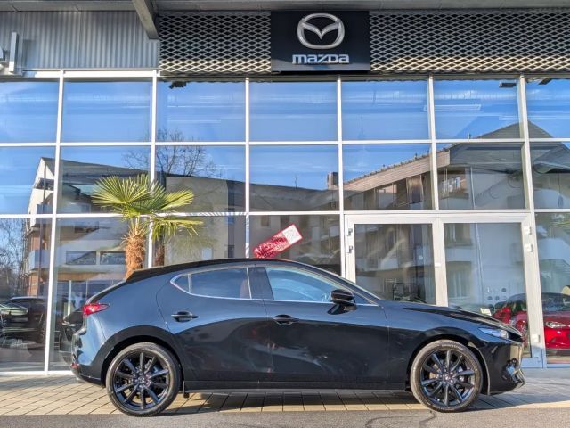 Mazda 3 2.5 G140 NAGISA