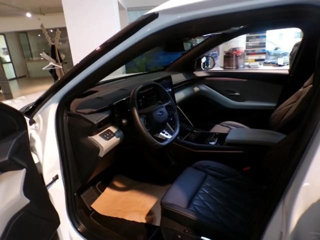 Ford Capri Premium RWD