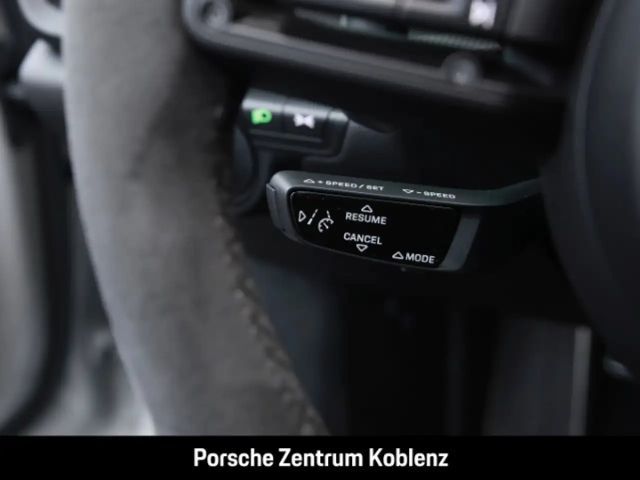 Porsche 992 Cabrio Carrera GTS