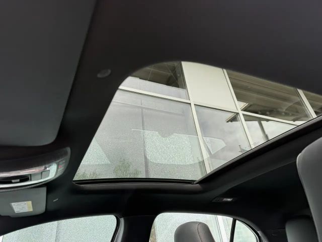 Mercedes-Benz A 200 A 200 d AMG Line