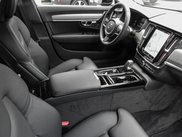 Volvo S90 AWD Core T8 Twin Engine