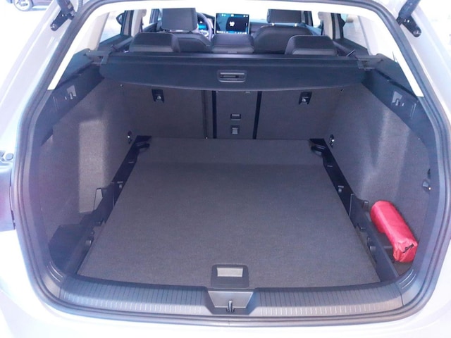 Volkswagen Golf DSG Life Variant