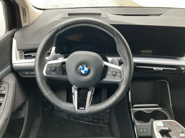 BMW 218 218d Luxury Line Sedan