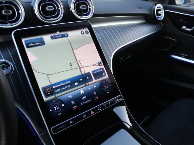 Mercedes-Benz C 200 4MATIC Sedan