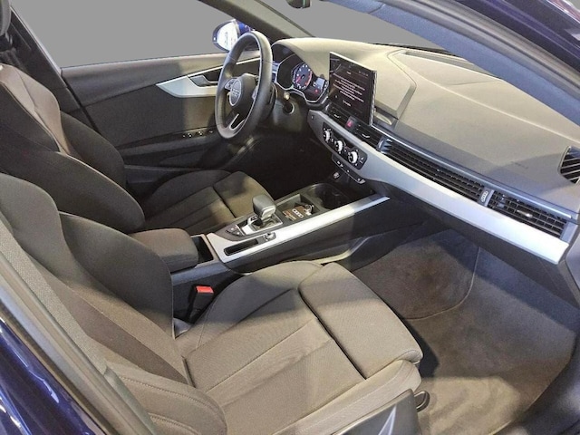 Audi A4 35 TFSI Avant S-Tronic