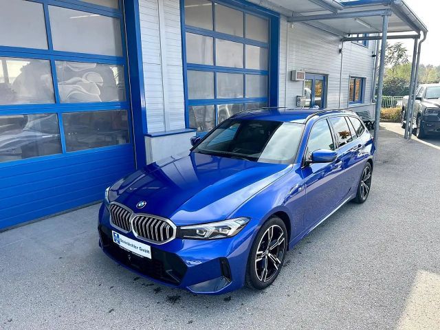 BMW 320 320d M-Sport Touring xDrive