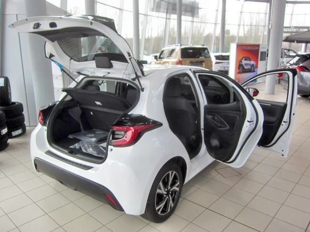 Toyota Yaris Hybride Team D
