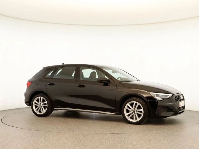 Audi A3 30 TDI Sedan