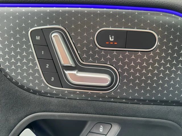 Mercedes-Benz EQA 300 4MATIC AMG Line