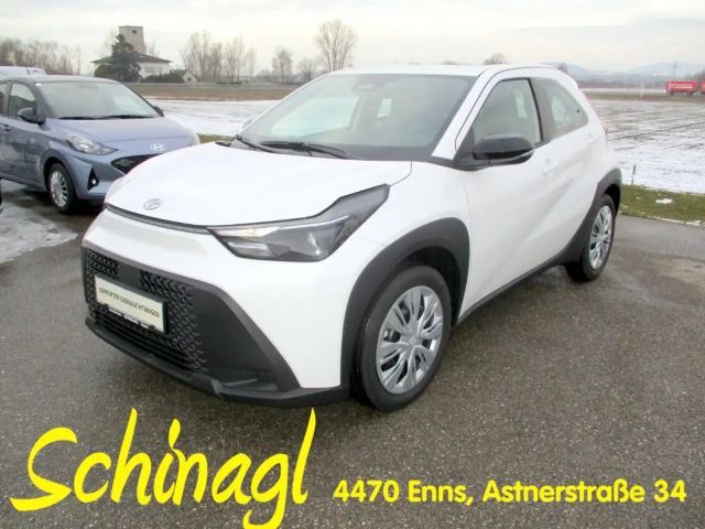 Toyota Aygo X 1,5 HSD Pure