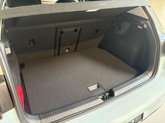 Volkswagen Golf 1.5 eTSI DSG Golf VIII Life