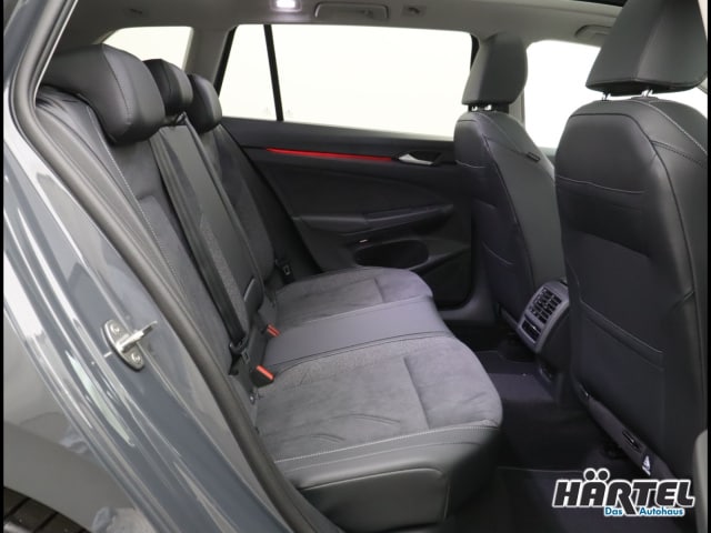 Volkswagen Golf 1.5 eTSI Style Variant