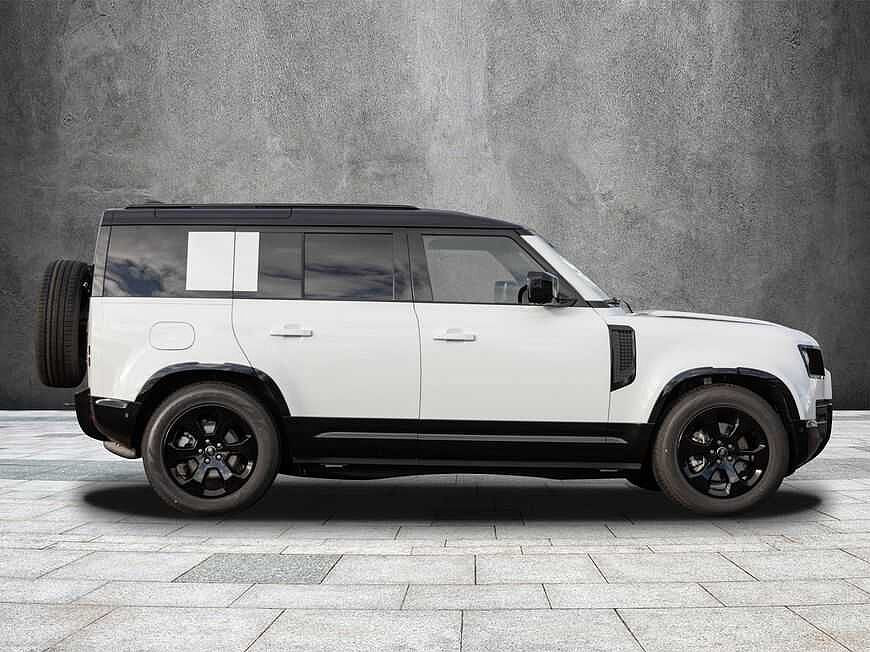 Land Rover Defender 110 Dynamic SE