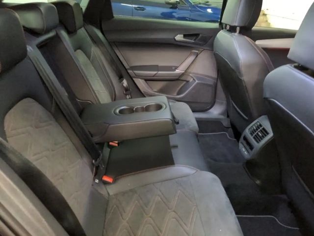 Seat Leon 1.5 eTSI DSG FR-lijn Sportstourer