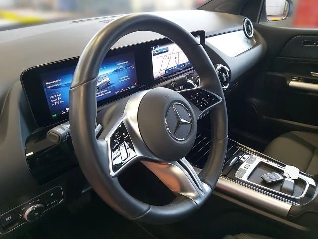 Mercedes-Benz B 200 Progressive