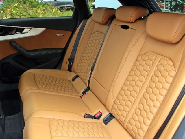 Audi RS4 Avant Quattro