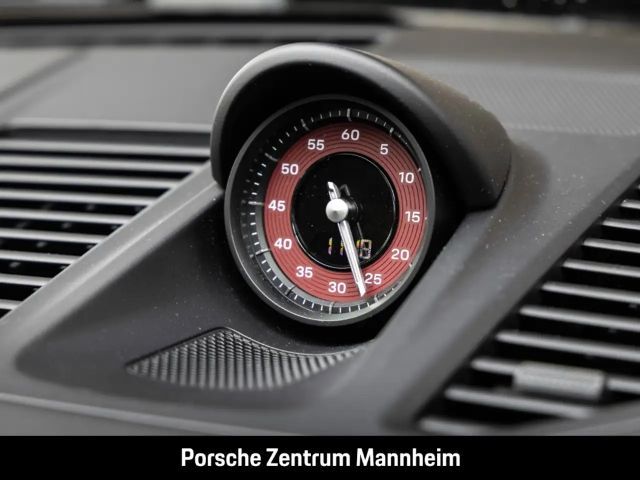 Porsche 992 Carrera Coupé GTS