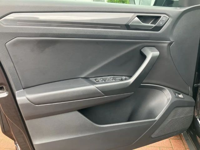 Volkswagen T-Roc 1.5 TSI DSG R-Line Sport