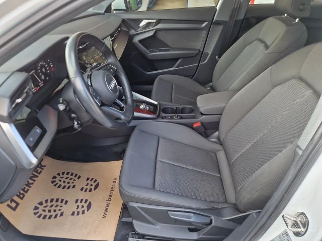 Audi A3 30 TFSI Sedan