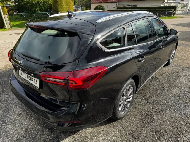 Ford Focus Titanium Wagon