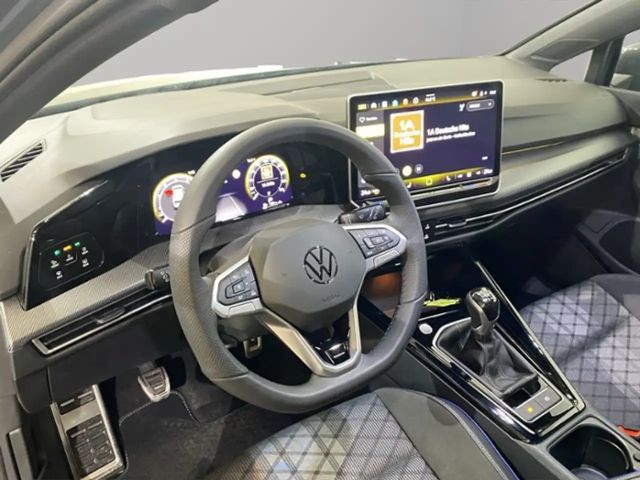 Volkswagen Golf 1.5 TSI R-Line