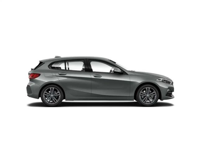 BMW 118 Sedan