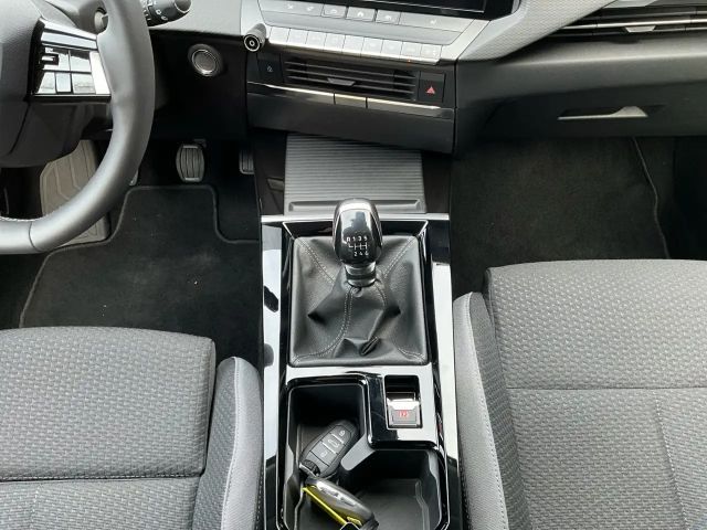 Opel Astra 1.2 Turbo Edition Turbo