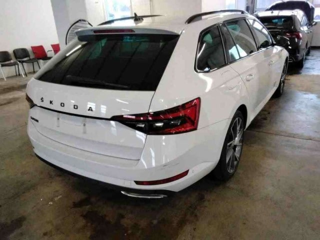 Skoda Superb 2.0 TDI Combi Sportline