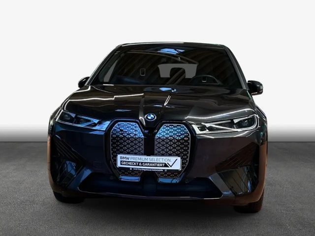 BMW iX xDrive40