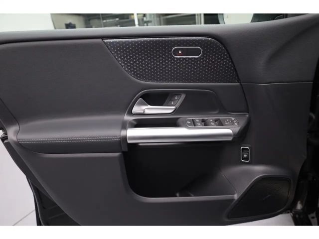 Mercedes-Benz B 200 Progressive Sedan