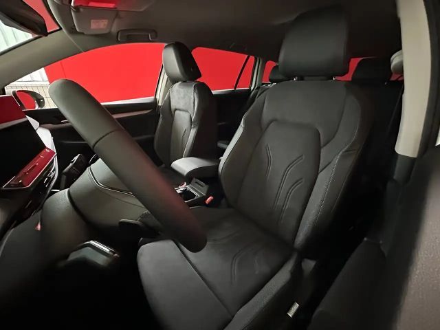 Volkswagen Golf Business DSG Variant