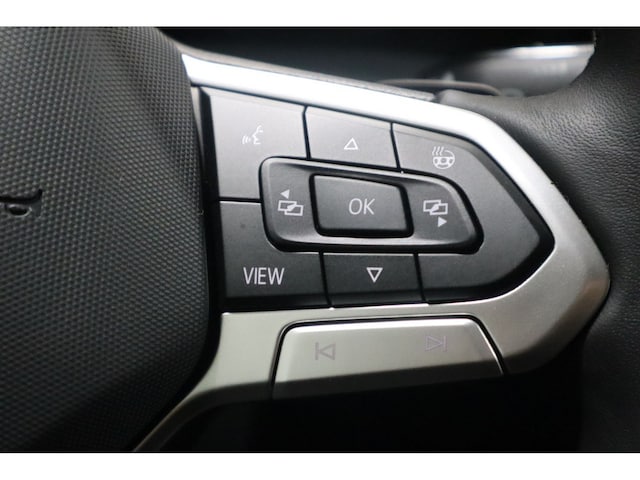 Volkswagen Golf 1.5 eTSI Golf VIII