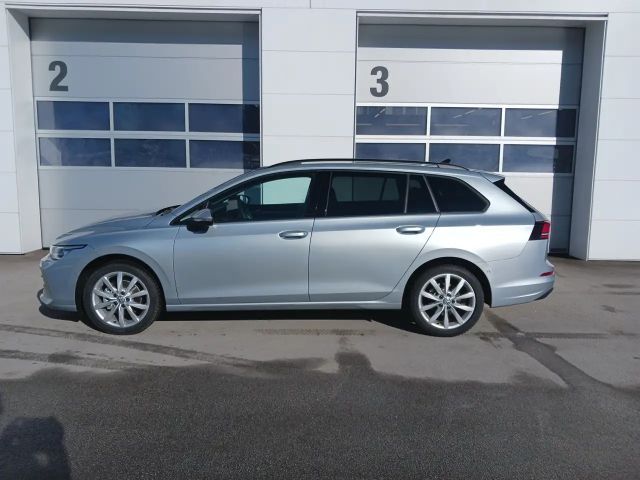 Volkswagen Golf 1.5 TSI Business Life Variant