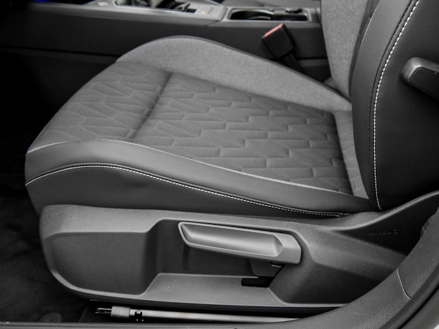 Volkswagen Golf 1.5 TSI Golf VIII