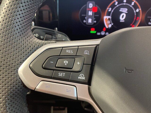 Volkswagen Tiguan Tiguan 1,5   R-L  BT110eTSID7F