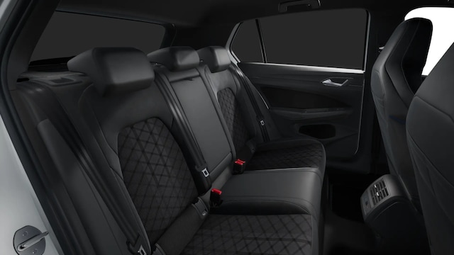 Volkswagen Golf 1.5 eTSI DSG R-Line Style