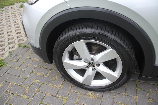 Volkswagen T-Cross 1.0 l TSI 6-Gang GJR SHZ PDC LED NSW Bluetooth